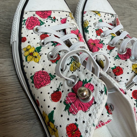 Floral Converse All Star Floral Print Low Top Sneakers Women’s Size 9 - Picture 13 of 13